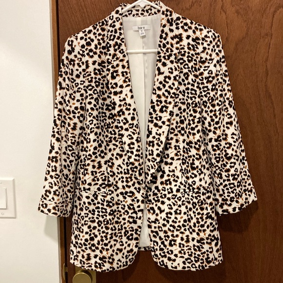 Bar III Leopard Blazer with 3/4 Cuffed Sleeves Women’s Size Medium - Picture 1 of 7